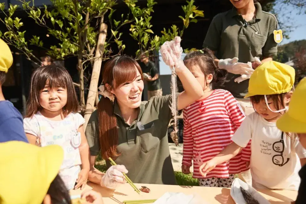 【無資格OK／北千住駅徒歩8分】北千住どろんこ保育園｜時給1250～1850｜保育補助（パート・アルバイト）