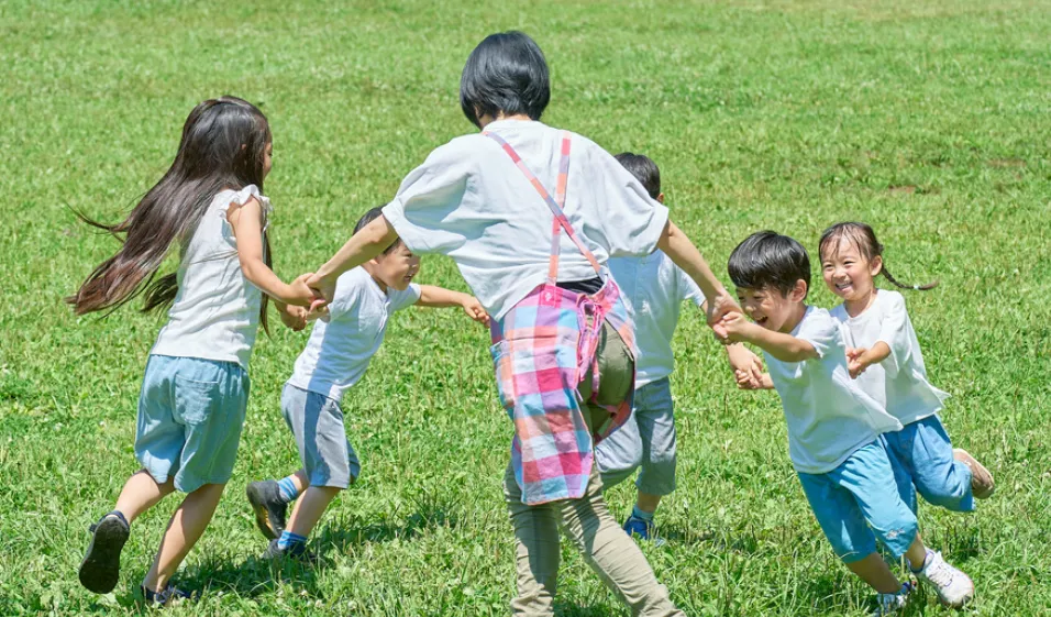 【大和市・小規模】賞与4ヶ月分（年3回）×年間休日121日！医療費補助で「診察・薬代」が実質無料◎定員19名で残業少なめ（正職員）