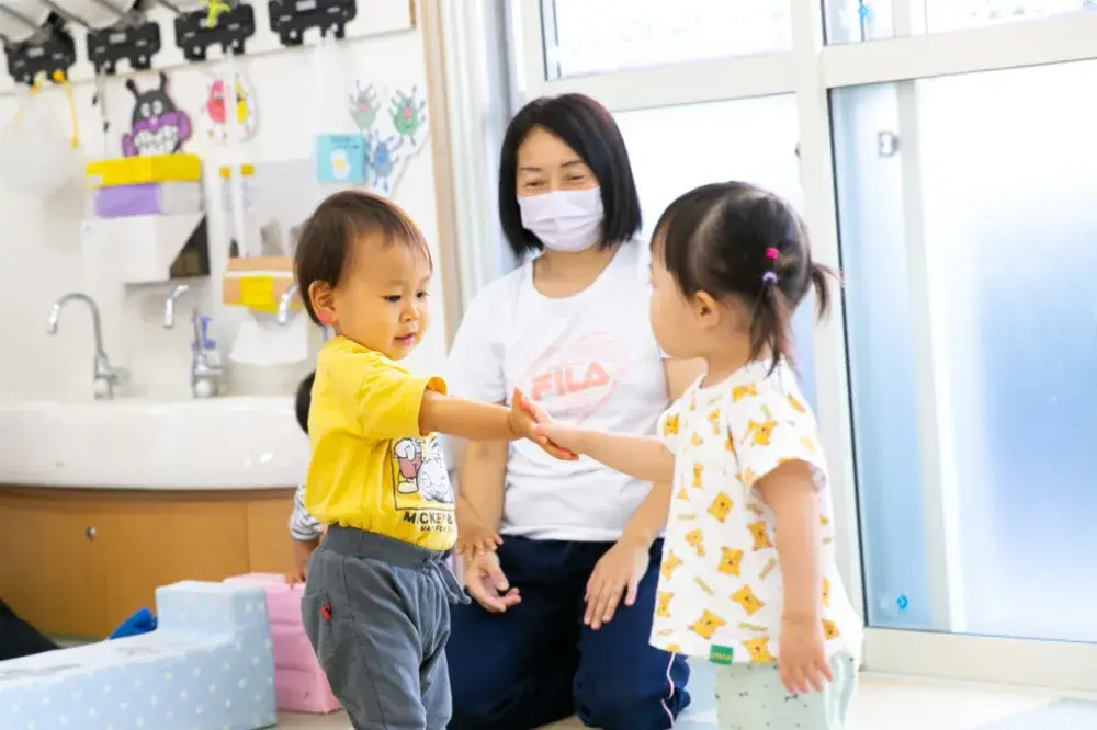 【東戸塚駅10分】年間休日125日＆残業月2h以下！月給23.5万円〜の小規模認可園◎有給取得率100％を目指す、心にゆとりが持てる職場（正職員） |  | 株式会社 i・あとらす(神奈川県横浜市戸塚区)の求人