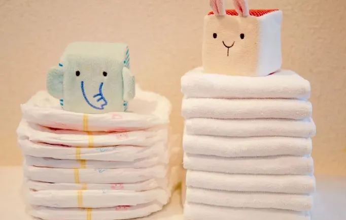 おむつ、手口ふきなどの消耗品の持ち込みが不要な「てぶら保育」を導入